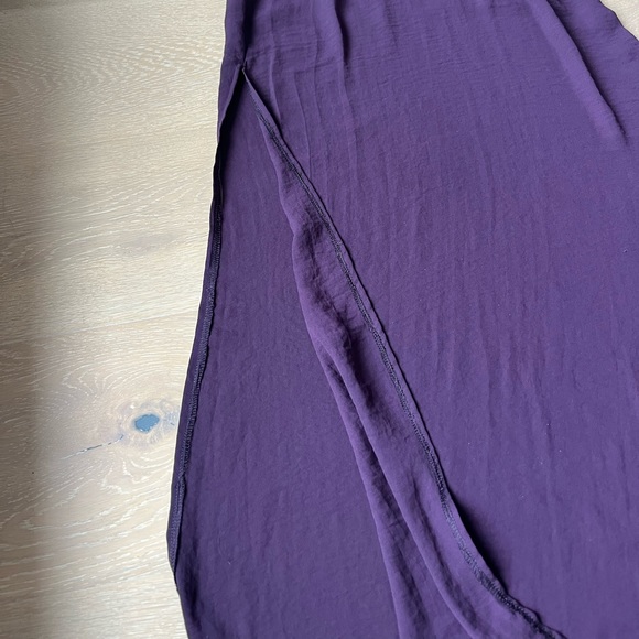 H&M Maxi Dress V Neck Gown with Slit - Picture 5 of 5